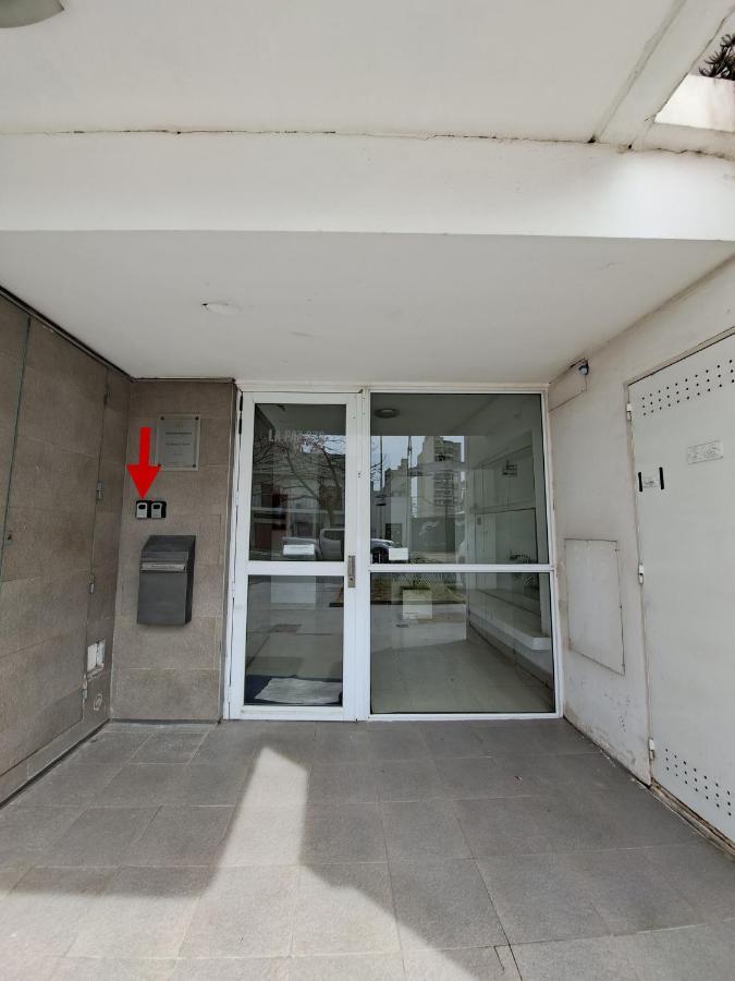 Moderno Departamento céntrico a tres cuadras de la peatonal y una del Hospital de niños Paraná Exterior foto